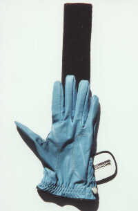 Adaptive golf glove